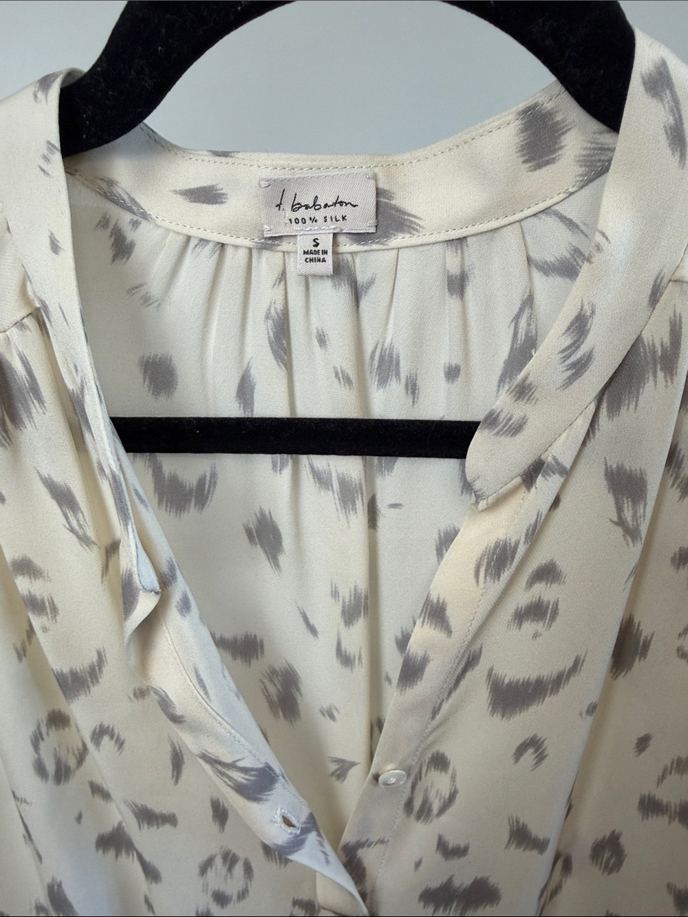 100%Silk Babaton Cream and Gray Drawstring Shirt Dress - Picture 2 of 5